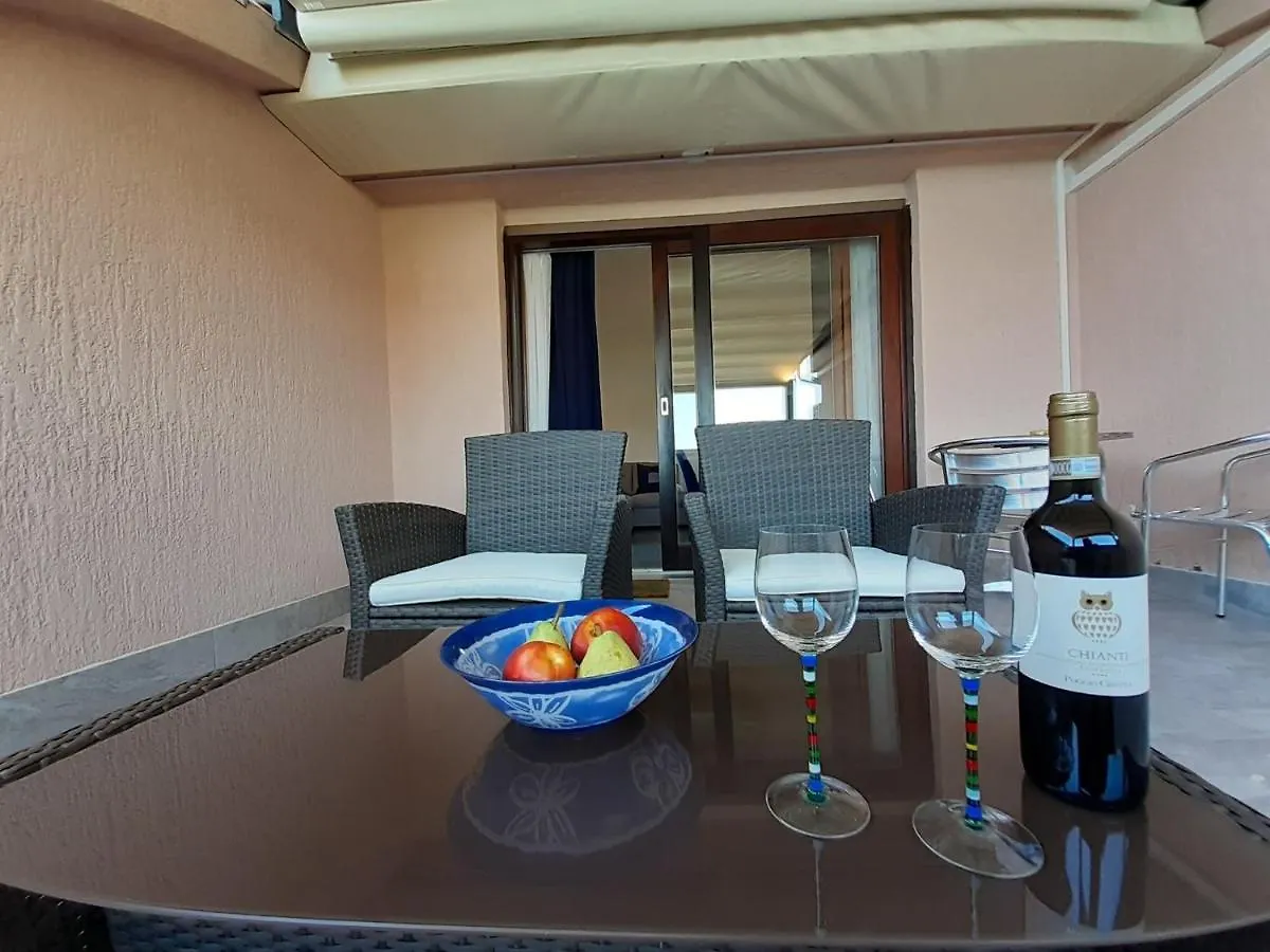 Romantic Apartment By The Beach Malinska